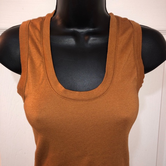 Sleeveless top - Picture 2 of 8
